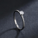 Anel de Prata Cravejado com Zircônia Radiant