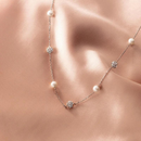 Colar de Prata Cravejado de Pérolas e Zircônia